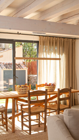 Las Albercas de Tenzuela, La Alberca, Luminoso comedor