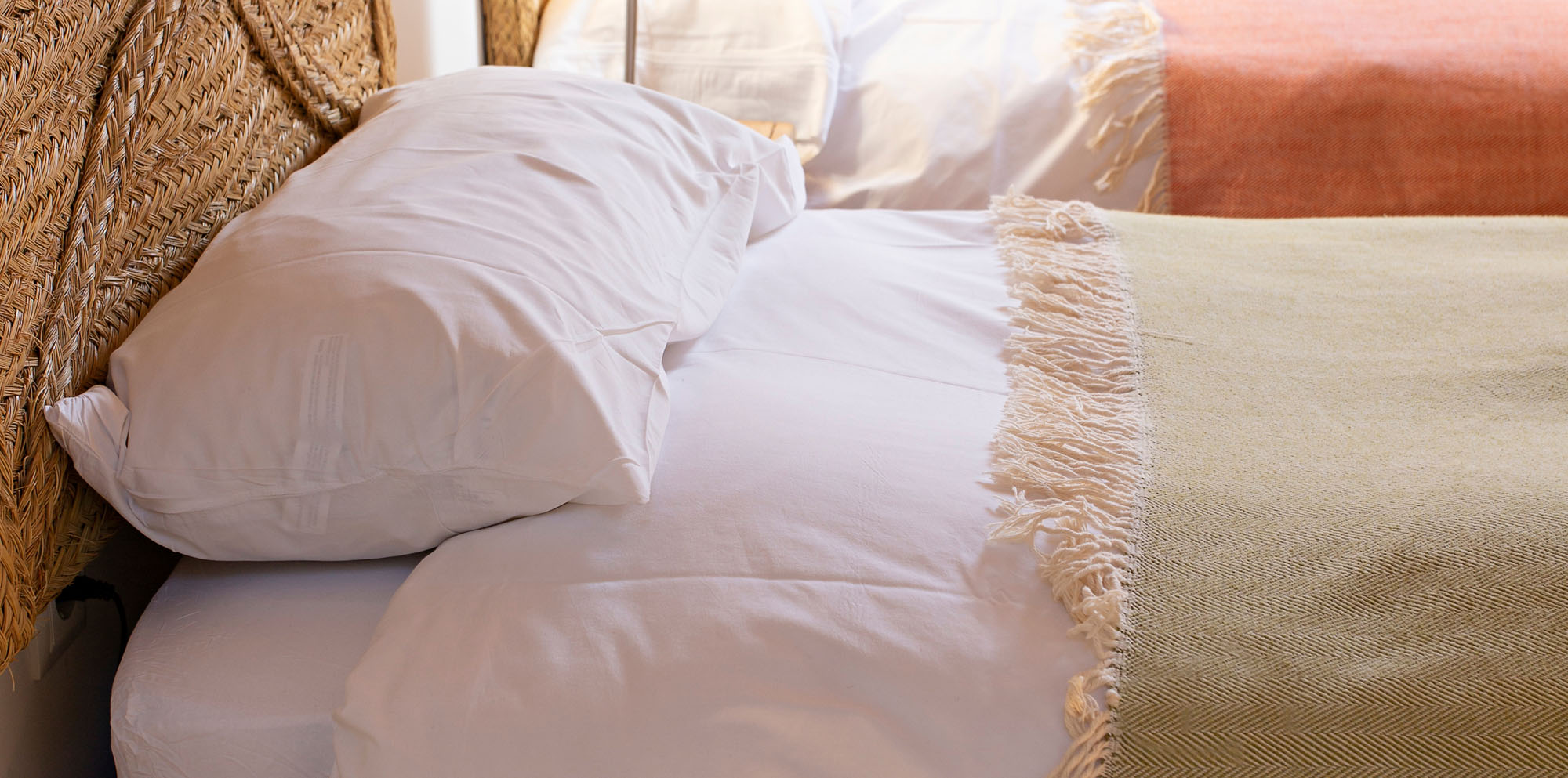 Las Albercas de Tenzuela, El Balcon, Detalle de dormitorio con dos camas individuales